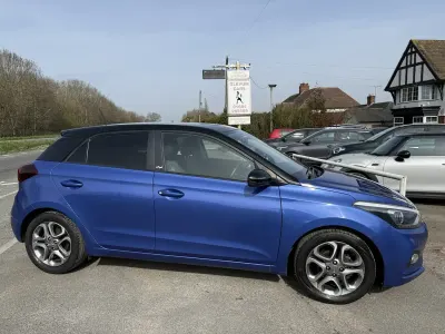 Używany Hyundai i20 Edition 84 KM (61 kW) 2019 Niebieski Hatchback