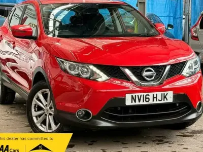 Used Nissan Qashqai Acenta 110 HP (80 kW) 2016 Red SUV