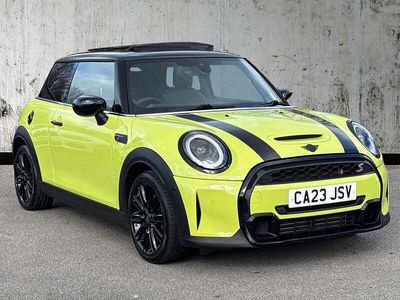 Used Mini Cooper S Exclusive 176 HP (129 kW) 2023 Yellow Hatchback