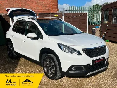 Usado Peugeot 2008 Allure Premium 2019 Blanco SUV