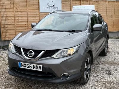 Begagnad Nissan Qashqai N-TEC 2015 Grå SUV