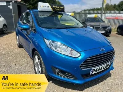 Used Ford Fiesta Zetec 2013 Blue Hatchback