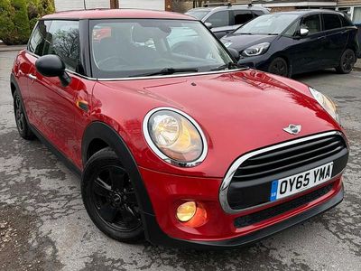 Used Mini ONE Hatch 102 HP (75 kW) 2015 Red Hatchback