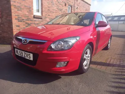 Used Hyundai i30 Comfort 109 HP (80 kW) 2009 Red Hatchback