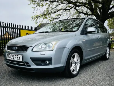 Used Ford Focus Titanium 115 HP (84 kW) 2005 Silver Hatchback