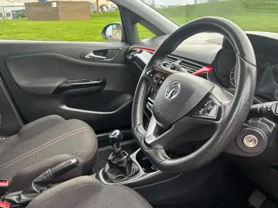 Używany Vauxhall Corsa SRi 90 KM (66 kW) 2019 Szary Hatchback