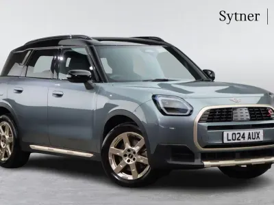 Usado Mini Countryman 215 HP (158 kW) 2024 Verde SUV