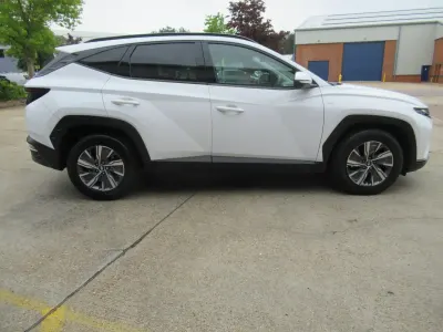 Gebraucht Hyundai Tucson SE 230 PS (169 kW) 2021 Weiß SUV