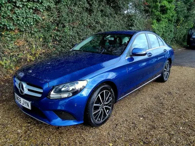 Used Mercedes C220 SE 194 HP (142 kW) 2018 Blue Sedan