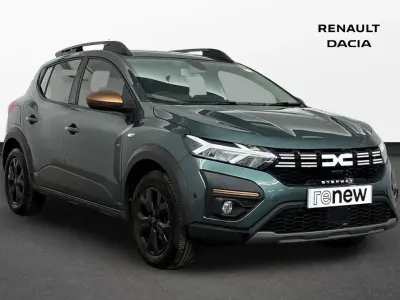 Used Dacia Sandero Extreme 90 HP (66 kW) 2024 Green Hatchback