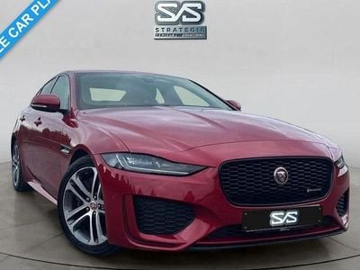 Used Jaguar XE R-Dynamic 180 HP (132 kW) 2019 Red Sedan