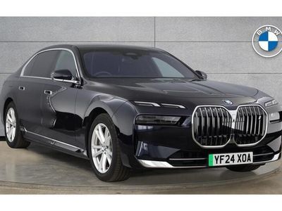 BMW i7