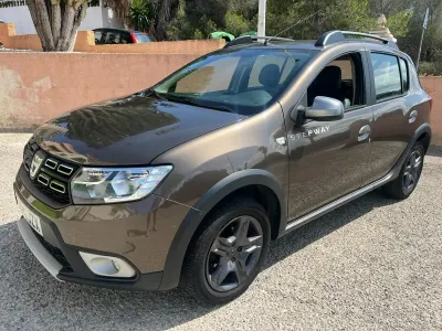 Used Dacia Sandero Lauréate 2017 Grey Hatchback