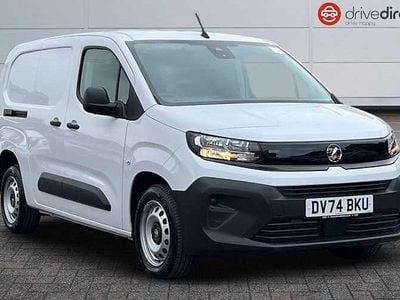 White Used 2024 Vauxhall Combo S MPV | £14,100 (Super price)