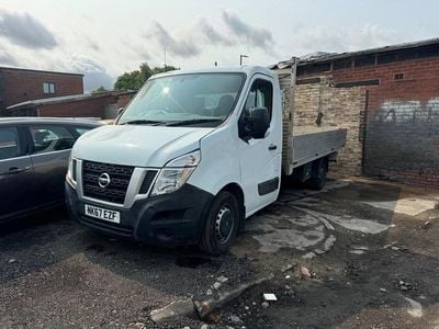 Nissan NV400