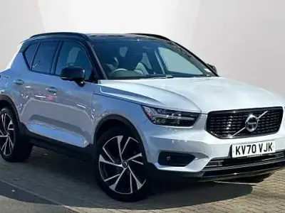 Usado Volvo XC40 R-Design Pro 161 HP (118 kW) 2021 SUV
