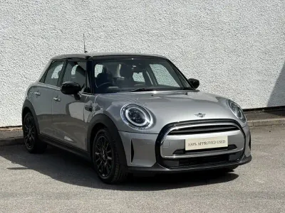 Used Mini Cooper Classic 134 HP (98 kW) 2023 Silver Hatchback