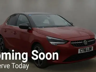 Używany Vauxhall Corsa Elite 102 KM (75 kW) 2021 Czerwony Hatchback