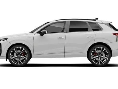Nouă Audi Q3 S-Line 150 CP (110 kW) 2026 SUV