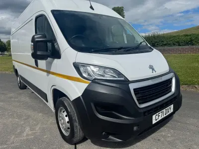 Used Peugeot Boxer 140 HP (102 kW) 2021 White Van