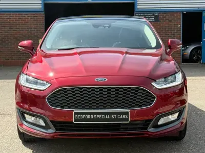 Used Ford Mondeo Vignale 180 HP (132 kW) 2018 Red Hatchback