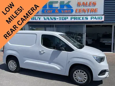 Used Vauxhall Combo S 100 HP (73 kW) 2023 White MPV