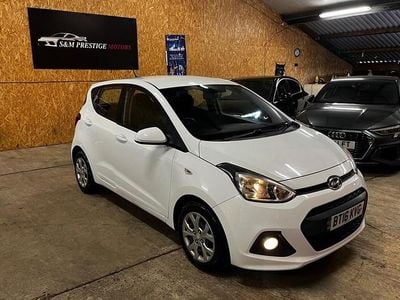 Used Hyundai i10 SE 87 HP (63 kW) 2016 White Hatchback