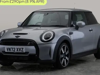 Używany Mini Cooper S Exclusive 178 KM (130 kW) 2022 Hatchback