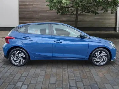 Nowe Hyundai i20 Advanced 100 KM (73 kW) 2025 Niebieski Hatchback