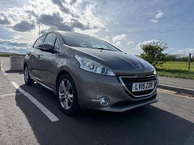 Używany Peugeot 208 Allure 2015 Szary Hatchback