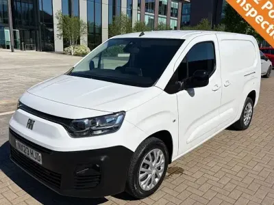 Używany Fiat Doblò 102 KM (75 kW) 2023 Minivan