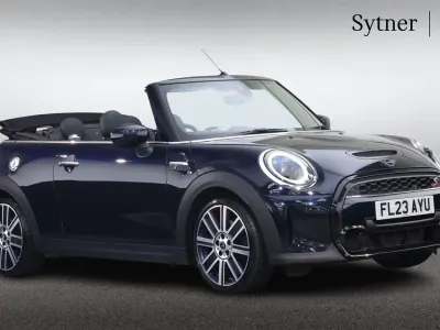 Usado Mini Cooper S Exclusive 176 CV (129 kW) 2023 Negro Utilitario