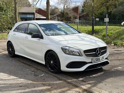 Begagnad Mercedes A200 AMG line 2016 Vit Halvkombi