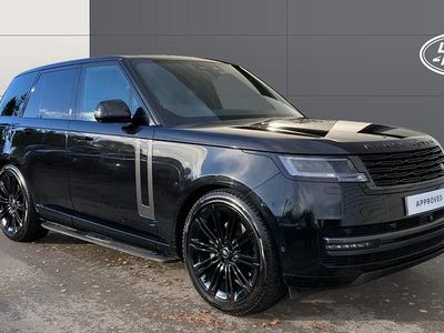 Black Used 2024 Land Rover Range Rover SE SUV | £90,894 (Expensive)