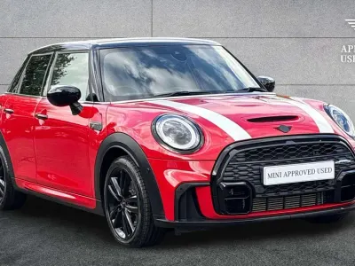 Gebraucht Mini Cooper S Hatch 176 PS (129 kW) 2024 Rot Kleinwagen