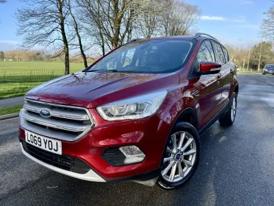 Second-hand Ford Kuga Titanium 150 CP (110 kW) 2019 Roșu SUV