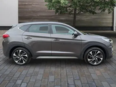 Usado Hyundai Tucson Premium SE 177 HP (130 kW) 2019 Cinzento SUV