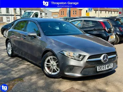 Begagnad Mercedes A180 Executive 2019 Grå Halvkombi