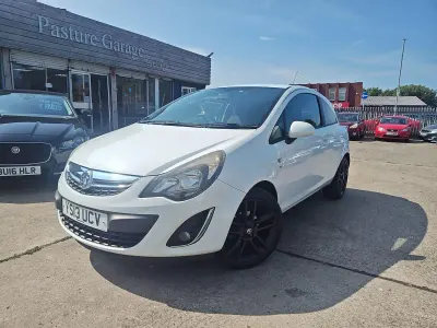 Used Vauxhall Corsa 2013 White Hatchback