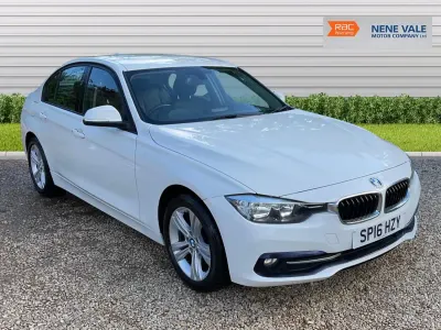 Usado BMW 320 Sport Line 2016 Blanco Berlina
