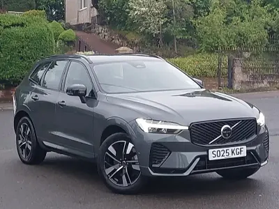 Used Volvo XC60 Plus 250 HP (183 kW) 2025 Green SUV