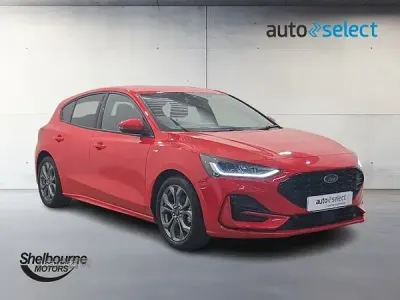 Usado Ford Focus ST-Line 2023 Rojo Utilitario