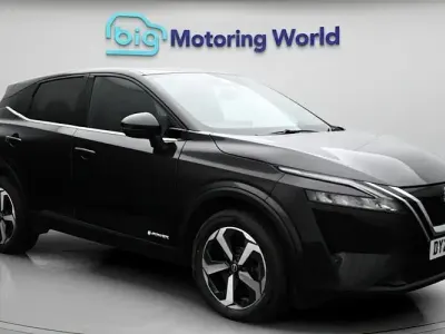 Używany Nissan Qashqai N-Connecta 190 KM (139 kW) 2023 Czarny SUV