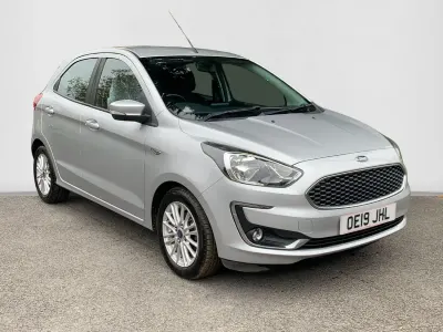 Usado Ford Ka Plus Zetec 85 HP (62 kW) 2019 Prateado Citadino