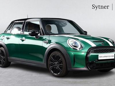 Begagnad Mini Cooper S Exclusive 176 HK (129 kW) 2023 Grön Halvkombi