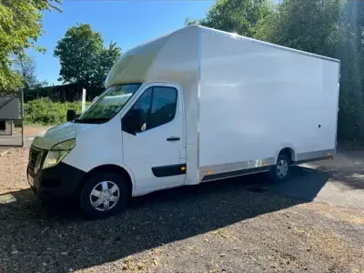 Used Nissan Interstar Tekna+ 145 HP (106 kW) 2023 White Van