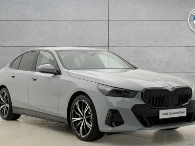Begagnad BMW 520 M Sport 205 HK (150 kW) 2026 Grå