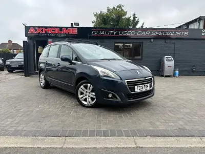 Used Peugeot 5008 Active 120 HP (88 kW) 2015 Blue MPV