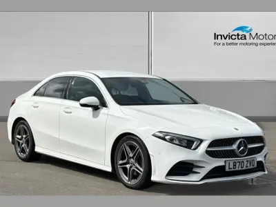 Usado Mercedes A180 Executive 136 CV (100 kW) 2020 Blanco Berlina
