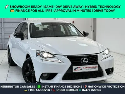 Used Lexus IS300h Sport Line 223 HP (164 kW) 2016 White Sedan